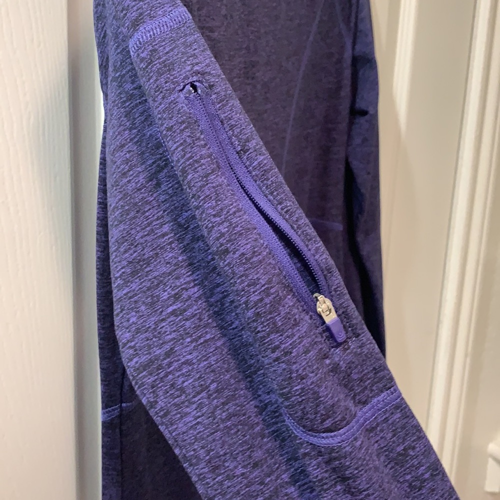 running pullover - Picture 3 of 5